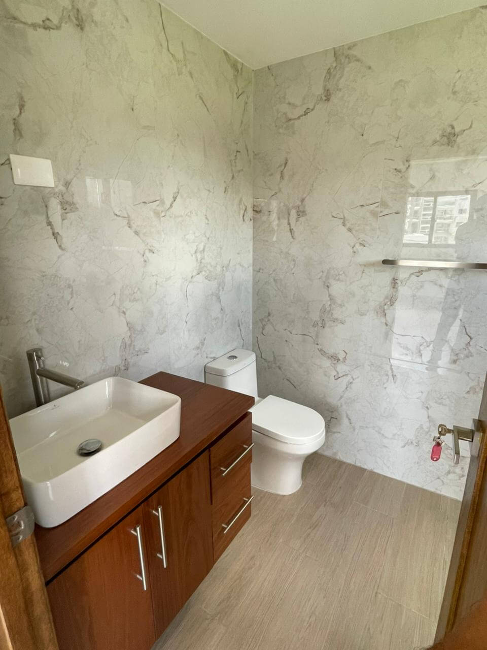 Baño, Torre Detrás de Quintas de Pontezuela, Santiago