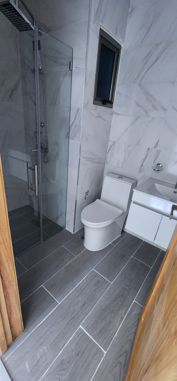 Baño, Torre en Cerros de Gurabo, Santiago